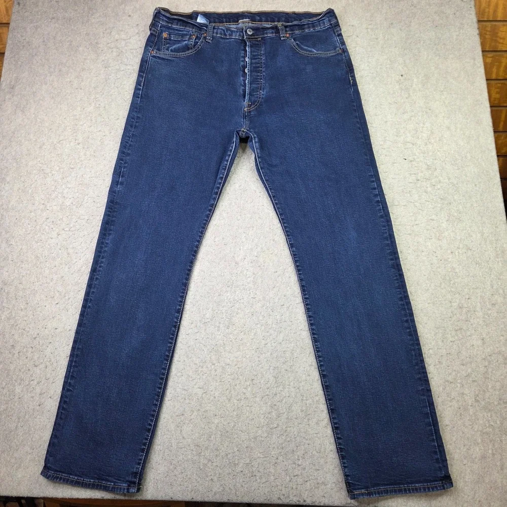 Levi's 501 Jeans Mens 40x34 Blue Button Fly 100% Cotton 5-Pocket Straight Denim
